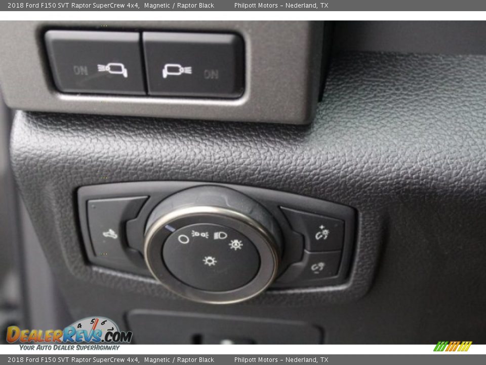 Controls of 2018 Ford F150 SVT Raptor SuperCrew 4x4 Photo #23