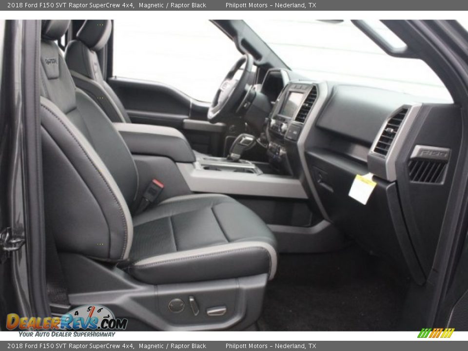 2018 Ford F150 SVT Raptor SuperCrew 4x4 Magnetic / Raptor Black Photo #33