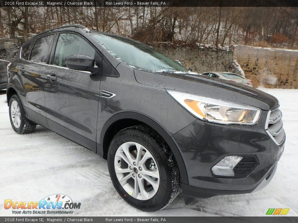2018 Ford Escape SE Magnetic / Charcoal Black Photo #10