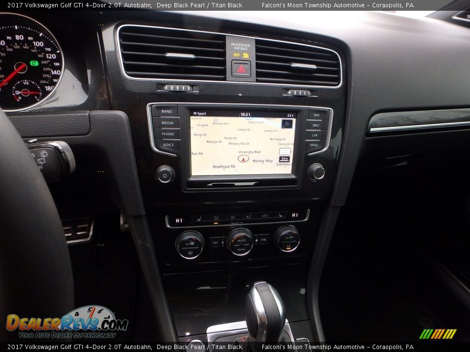 2017 Volkswagen Golf GTI 4-Door 2.0T Autobahn Deep Black Pearl / Titan Black Photo #22