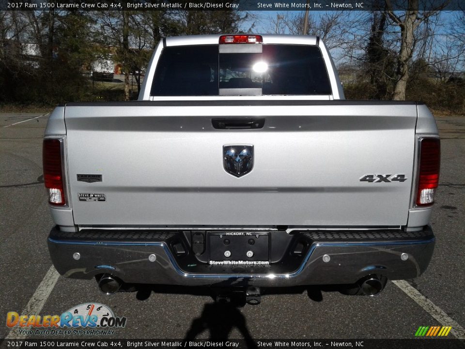2017 Ram 1500 Laramie Crew Cab 4x4 Bright Silver Metallic / Black/Diesel Gray Photo #7