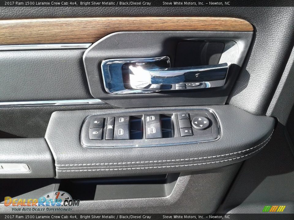 2017 Ram 1500 Laramie Crew Cab 4x4 Bright Silver Metallic / Black/Diesel Gray Photo #9
