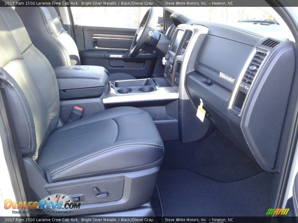 2017 Ram 1500 Laramie Crew Cab 4x4 Bright Silver Metallic / Black/Diesel Gray Photo #14