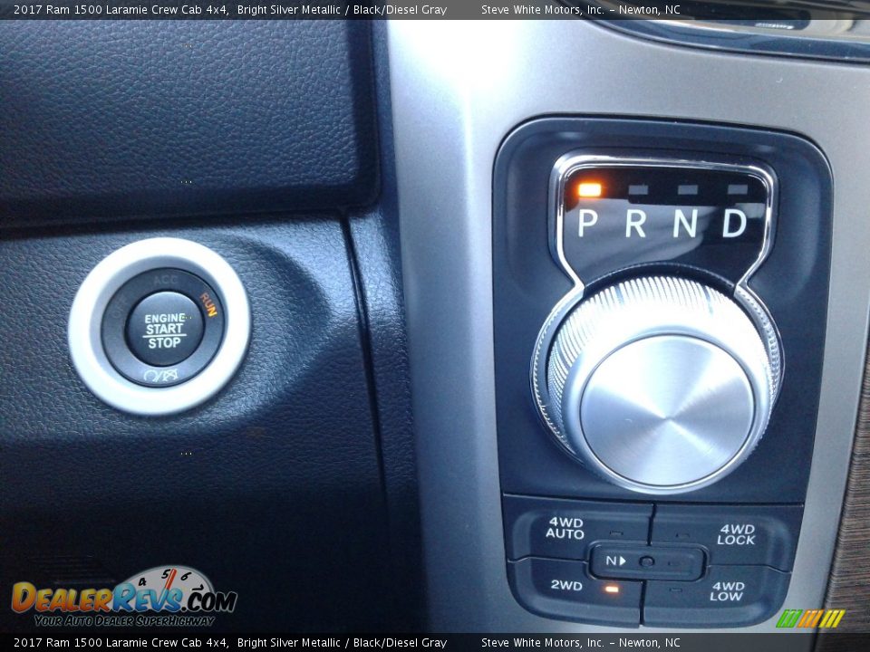 2017 Ram 1500 Laramie Crew Cab 4x4 Bright Silver Metallic / Black/Diesel Gray Photo #26