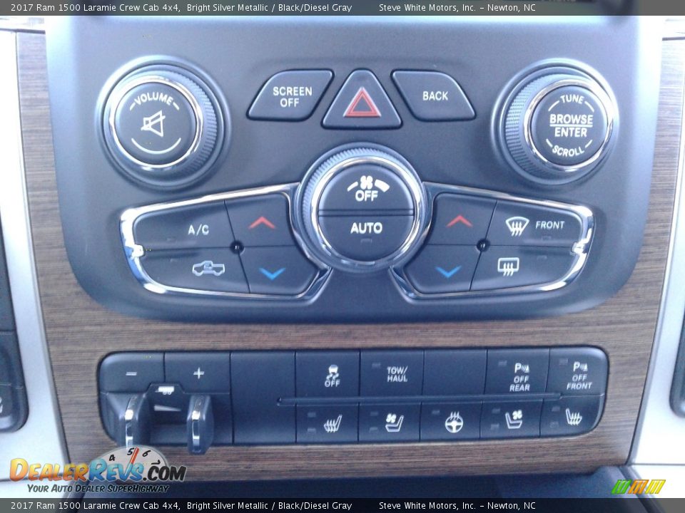 2017 Ram 1500 Laramie Crew Cab 4x4 Bright Silver Metallic / Black/Diesel Gray Photo #27