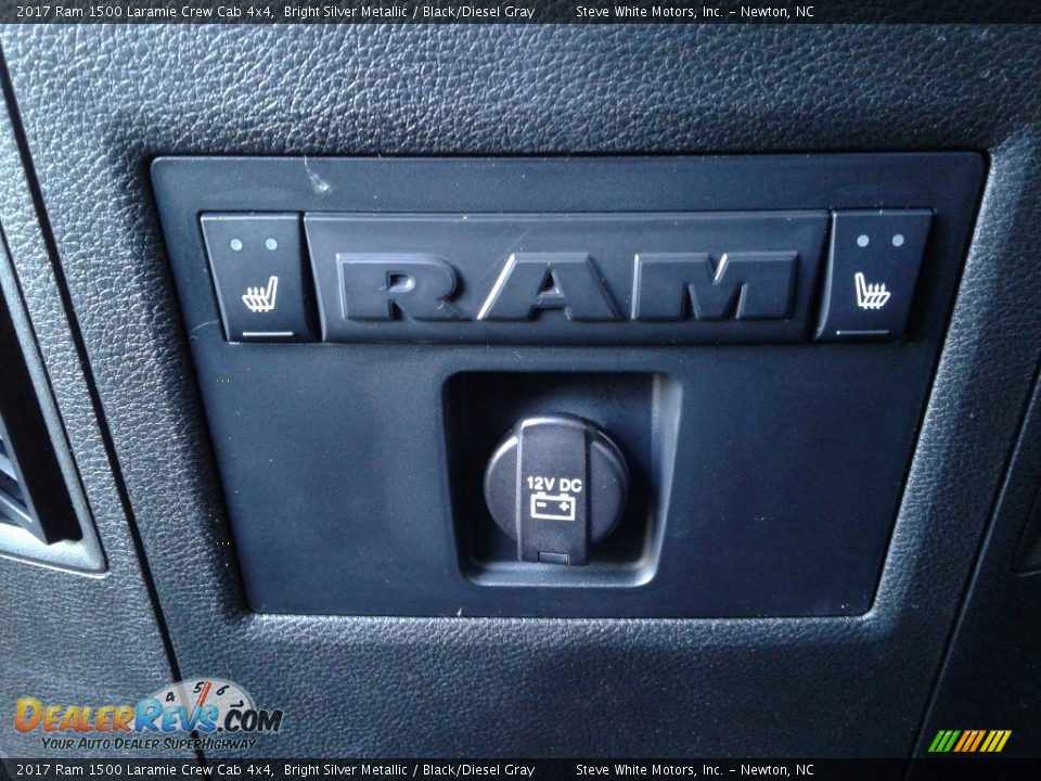 2017 Ram 1500 Laramie Crew Cab 4x4 Bright Silver Metallic / Black/Diesel Gray Photo #30