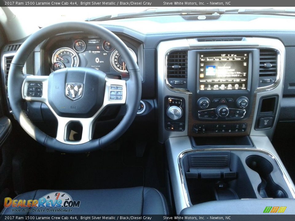 2017 Ram 1500 Laramie Crew Cab 4x4 Bright Silver Metallic / Black/Diesel Gray Photo #31