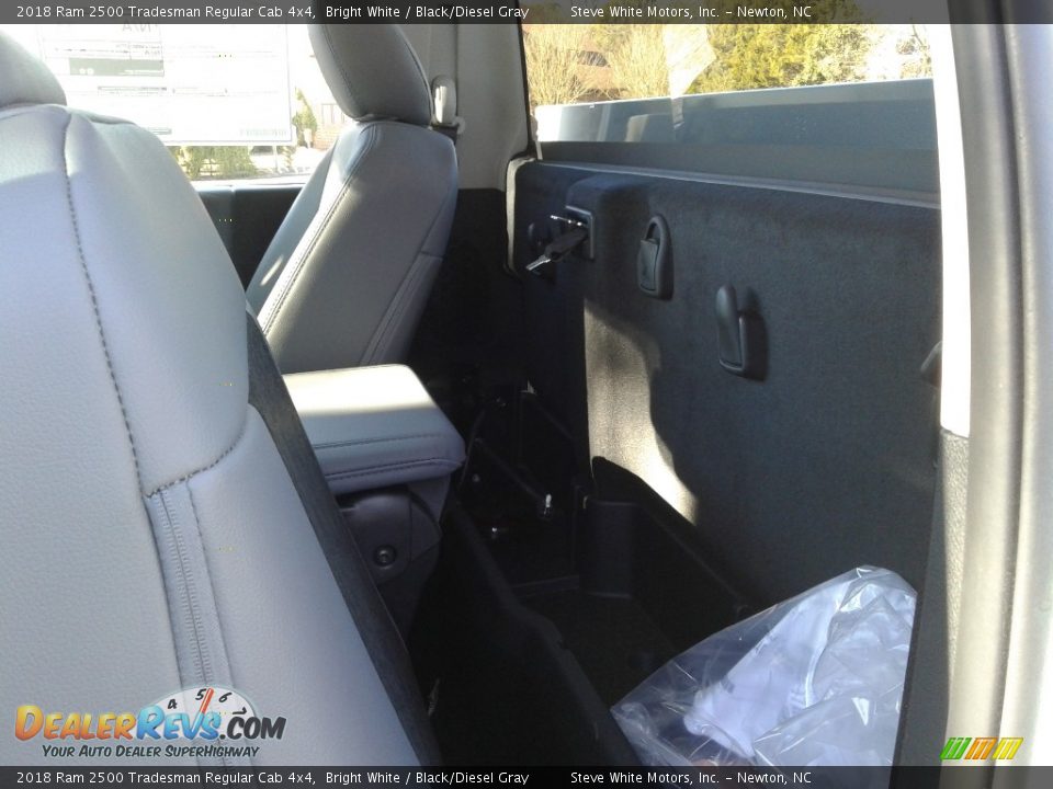 2018 Ram 2500 Tradesman Regular Cab 4x4 Bright White / Black/Diesel Gray Photo #14