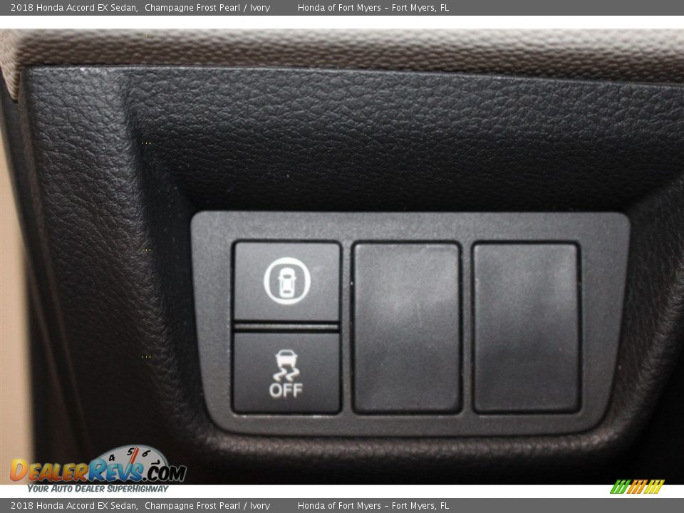 2018 Honda Accord EX Sedan Champagne Frost Pearl / Ivory Photo #17