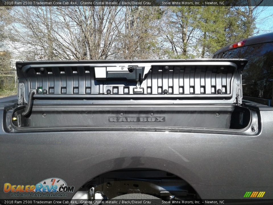 2018 Ram 2500 Tradesman Crew Cab 4x4 Granite Crystal Metallic / Black/Diesel Gray Photo #7