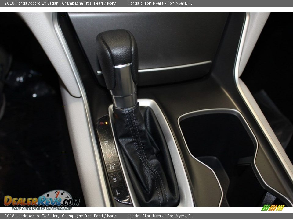 2018 Honda Accord EX Sedan Champagne Frost Pearl / Ivory Photo #25
