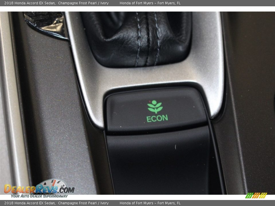 2018 Honda Accord EX Sedan Champagne Frost Pearl / Ivory Photo #26