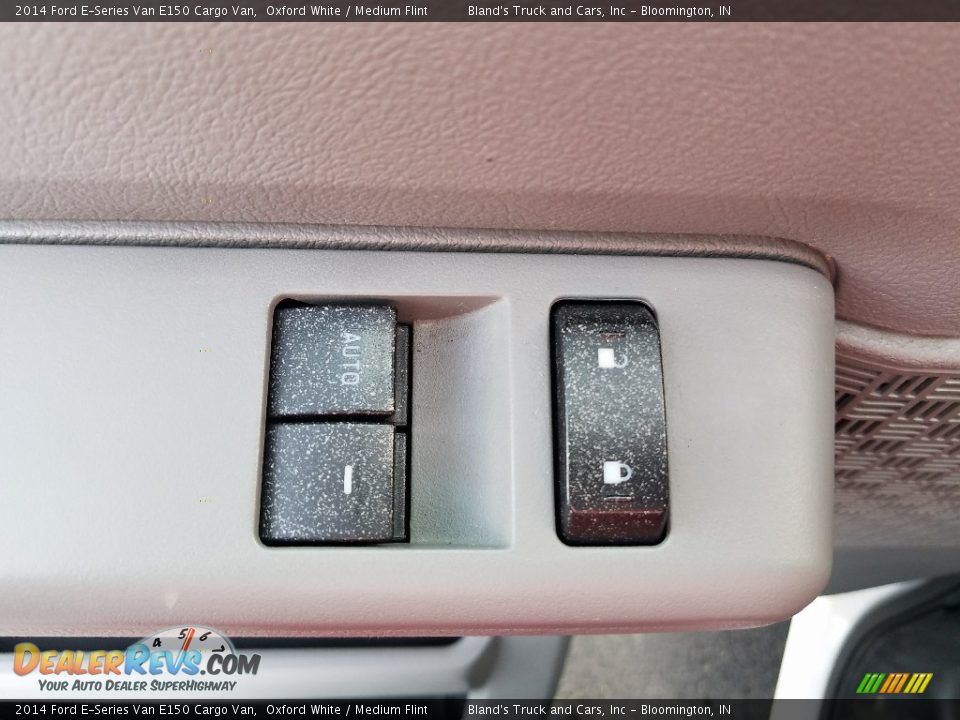 2014 Ford E-Series Van E150 Cargo Van Oxford White / Medium Flint Photo #20