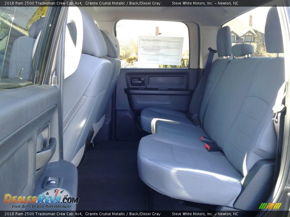 2018 Ram 2500 Tradesman Crew Cab 4x4 Granite Crystal Metallic / Black/Diesel Gray Photo #14