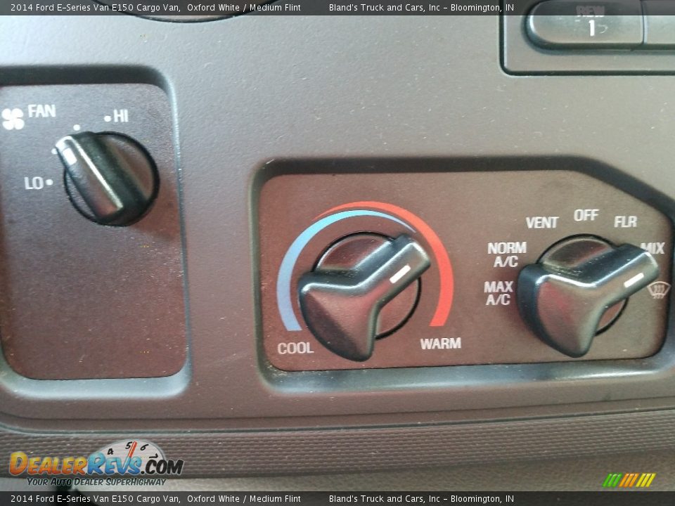 2014 Ford E-Series Van E150 Cargo Van Oxford White / Medium Flint Photo #30