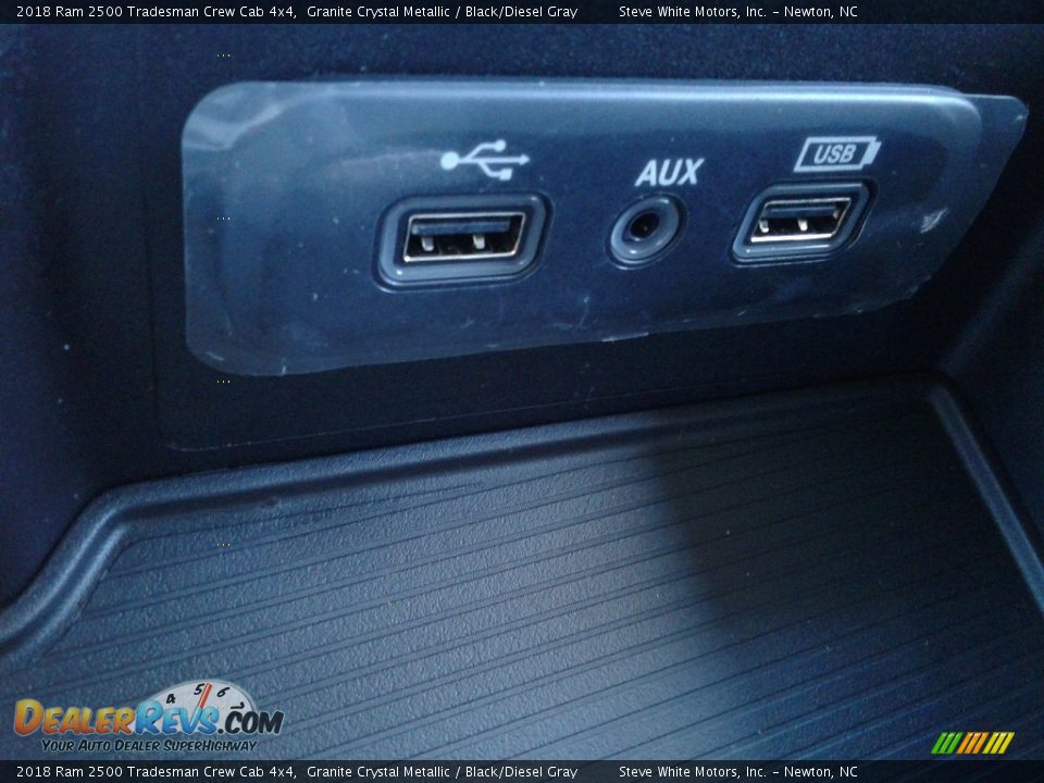 2018 Ram 2500 Tradesman Crew Cab 4x4 Granite Crystal Metallic / Black/Diesel Gray Photo #25