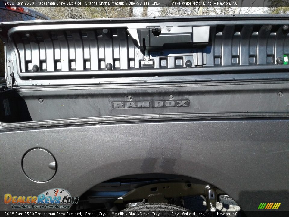 2018 Ram 2500 Tradesman Crew Cab 4x4 Granite Crystal Metallic / Black/Diesel Gray Photo #11