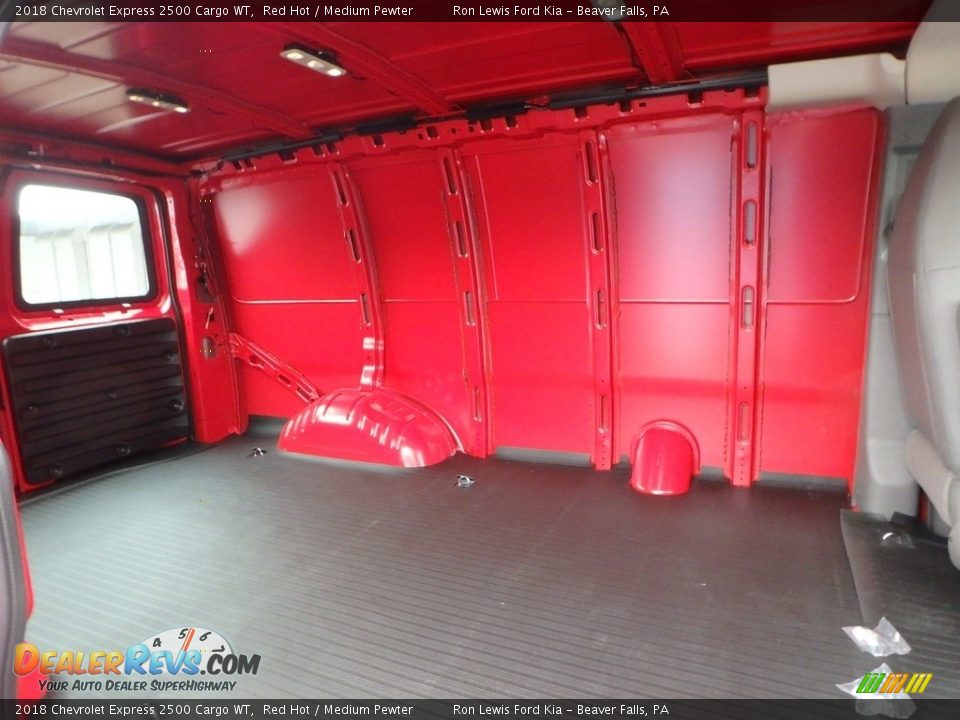 2018 Chevrolet Express 2500 Cargo WT Red Hot / Medium Pewter Photo #4