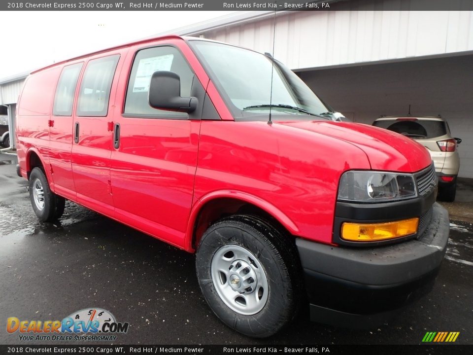 Front 3/4 View of 2018 Chevrolet Express 2500 Cargo WT Photo #12