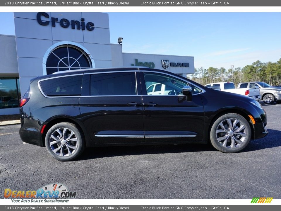 2018 Chrysler Pacifica Limited Brilliant Black Crystal Pearl / Black/Diesel Photo #8