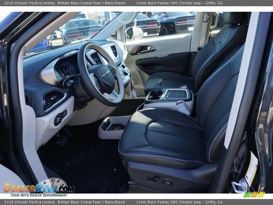 Black/Diesel Interior - 2018 Chrysler Pacifica Limited Photo #9