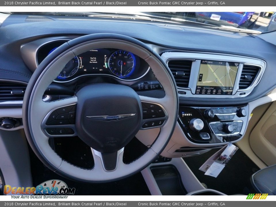 Dashboard of 2018 Chrysler Pacifica Limited Photo #10
