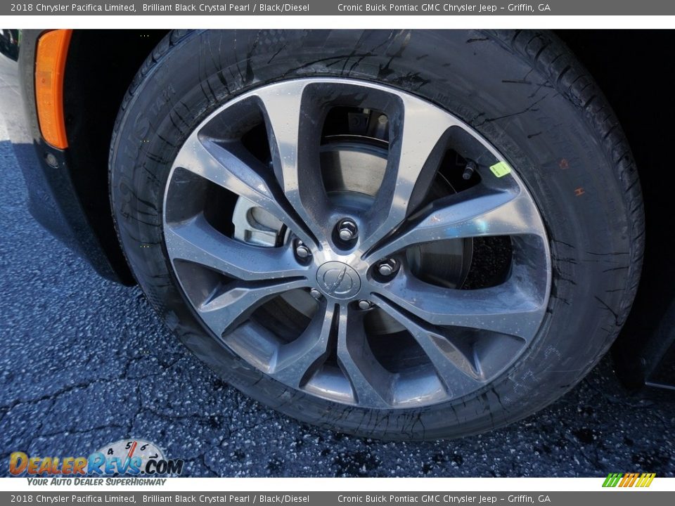 2018 Chrysler Pacifica Limited Wheel Photo #12