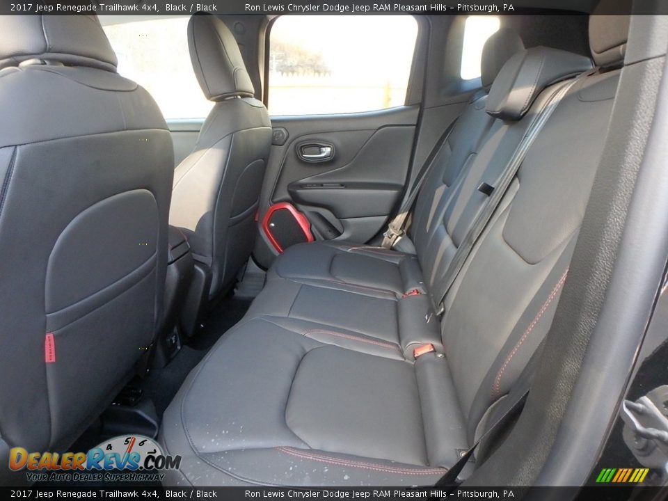 2017 Jeep Renegade Trailhawk 4x4 Black / Black Photo #11