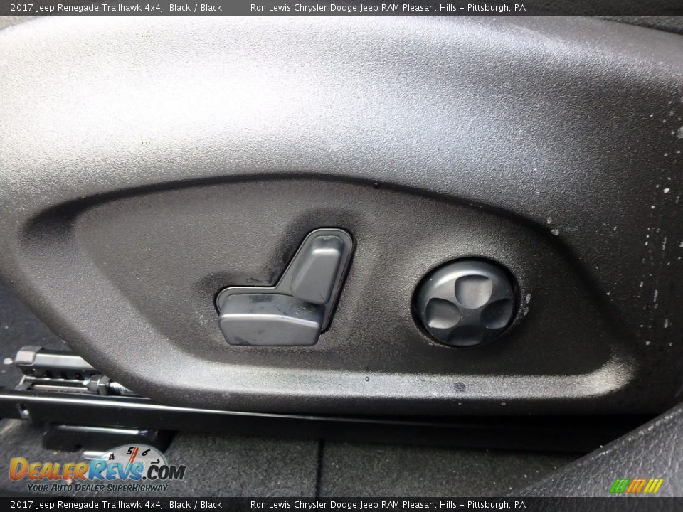 2017 Jeep Renegade Trailhawk 4x4 Black / Black Photo #15