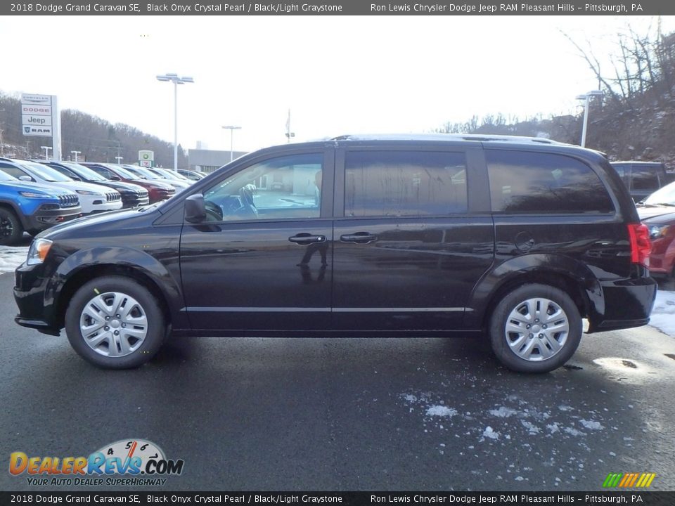 2018 Dodge Grand Caravan SE Black Onyx Crystal Pearl / Black/Light Graystone Photo #2