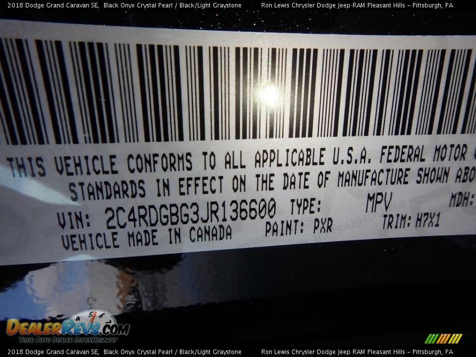 2018 Dodge Grand Caravan SE Black Onyx Crystal Pearl / Black/Light Graystone Photo #15