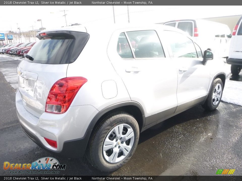 2018 Chevrolet Trax LS Silver Ice Metallic / Jet Black Photo #5