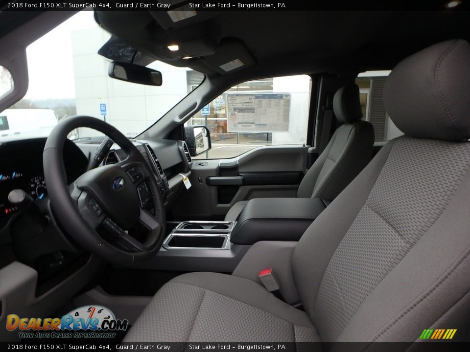 Front Seat of 2018 Ford F150 XLT SuperCab 4x4 Photo #9