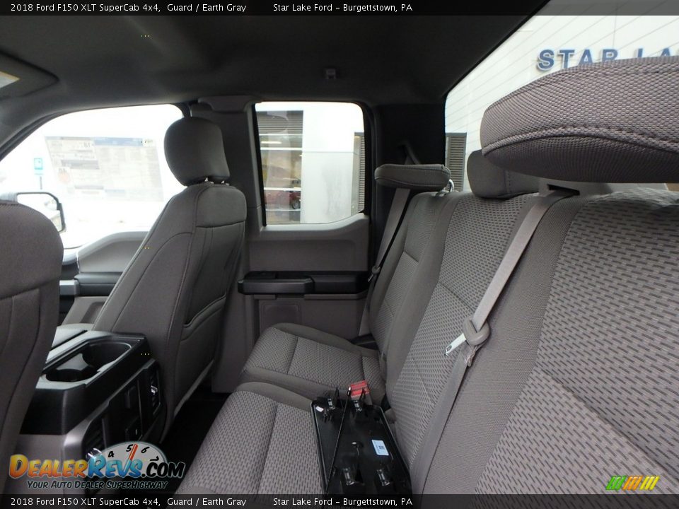 Rear Seat of 2018 Ford F150 XLT SuperCab 4x4 Photo #10