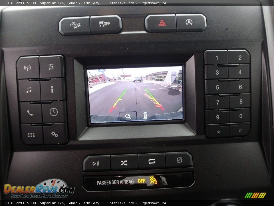 Controls of 2018 Ford F150 XLT SuperCab 4x4 Photo #18