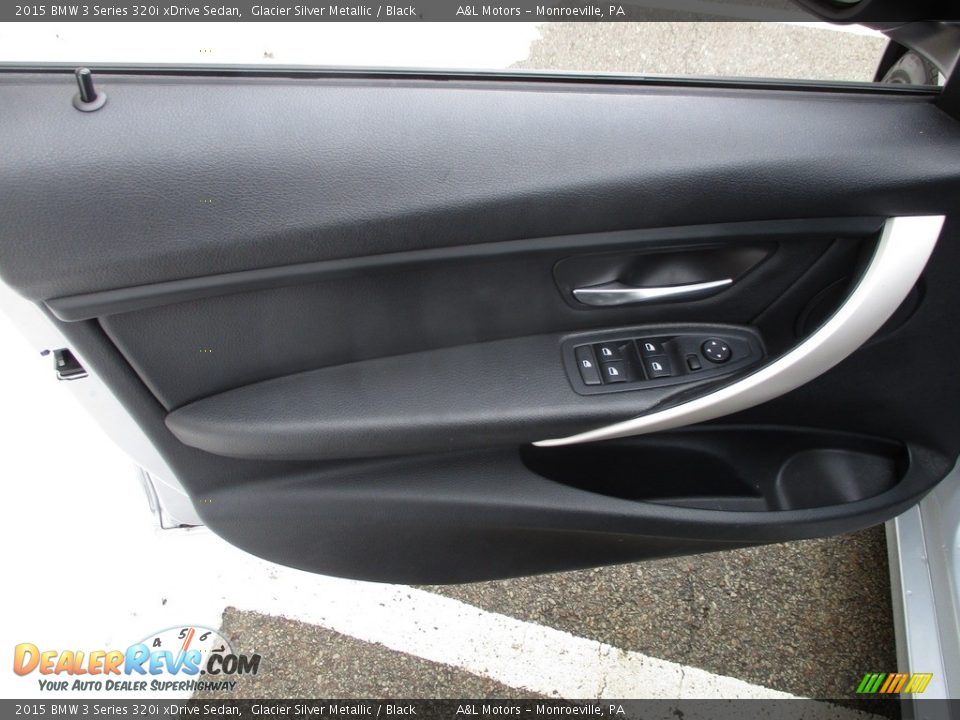 2015 BMW 3 Series 320i xDrive Sedan Glacier Silver Metallic / Black Photo #10