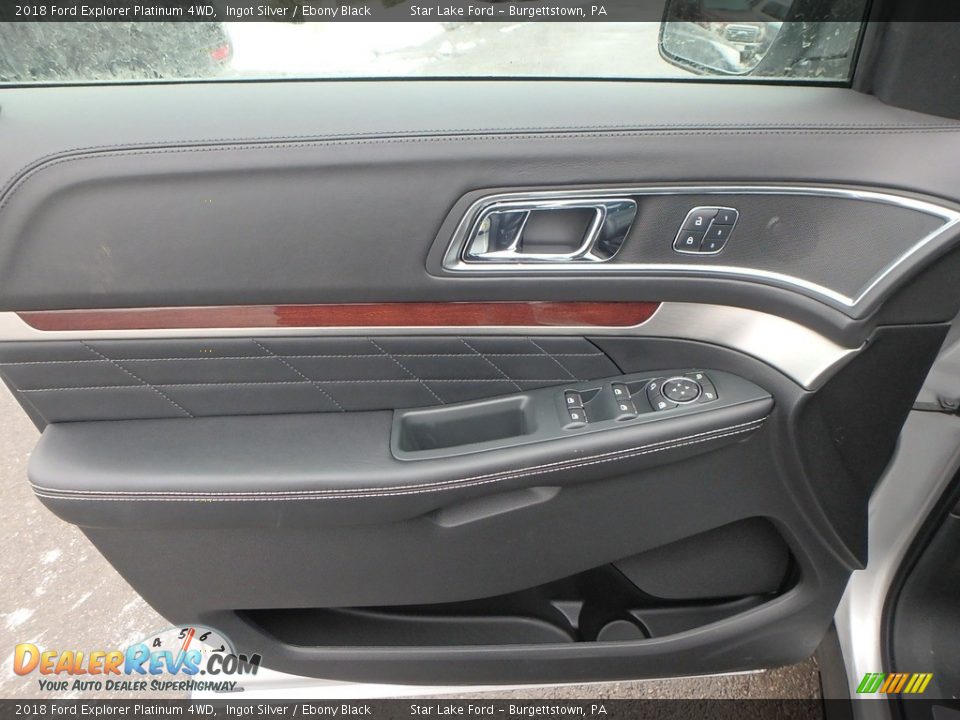 Door Panel of 2018 Ford Explorer Platinum 4WD Photo #13