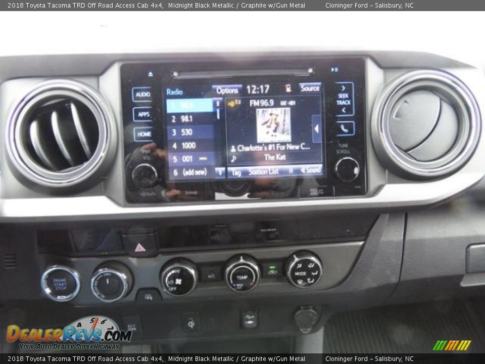 2018 Toyota Tacoma TRD Off Road Access Cab 4x4 Midnight Black Metallic / Graphite w/Gun Metal Photo #17