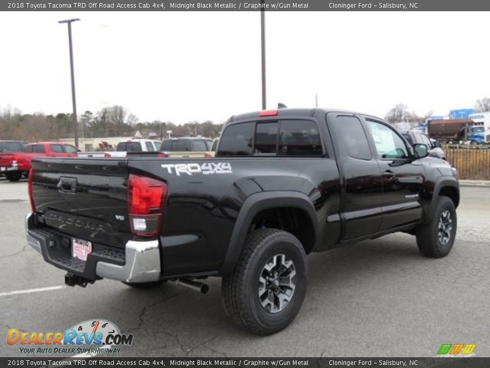 2018 Toyota Tacoma TRD Off Road Access Cab 4x4 Midnight Black Metallic / Graphite w/Gun Metal Photo #24