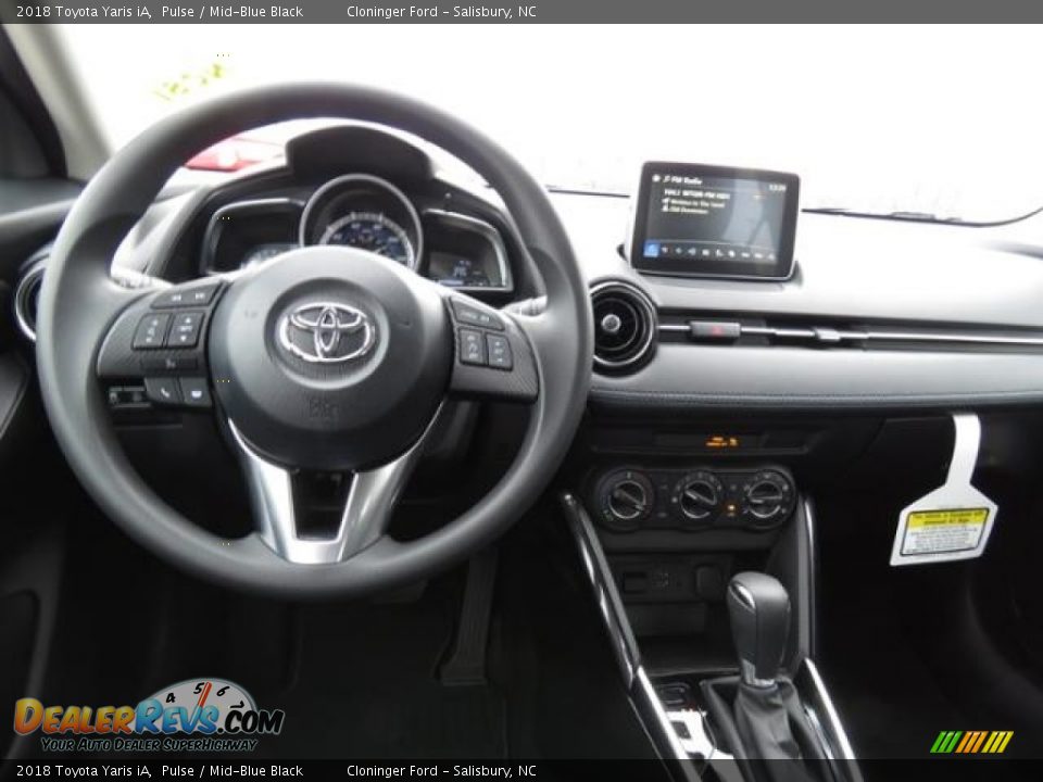 2018 Toyota Yaris iA Pulse / Mid-Blue Black Photo #5