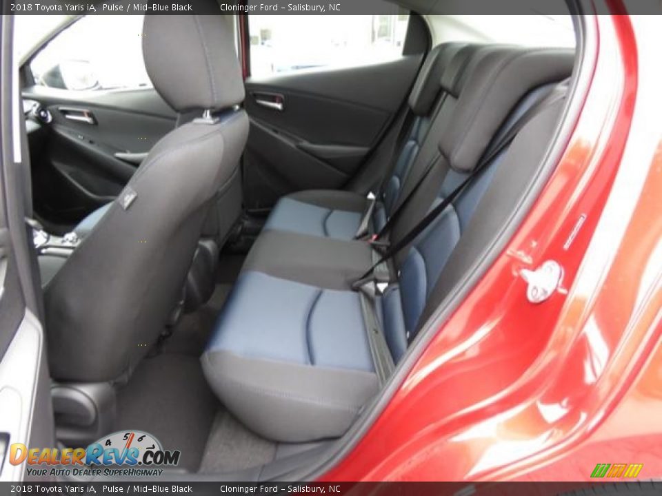 2018 Toyota Yaris iA Pulse / Mid-Blue Black Photo #6