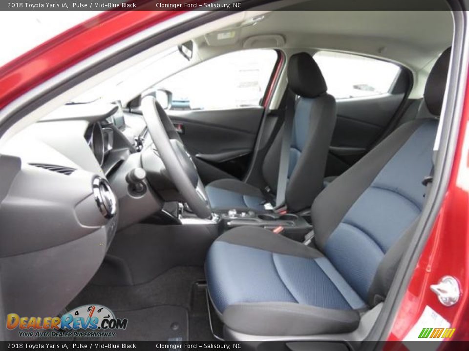 2018 Toyota Yaris iA Pulse / Mid-Blue Black Photo #8