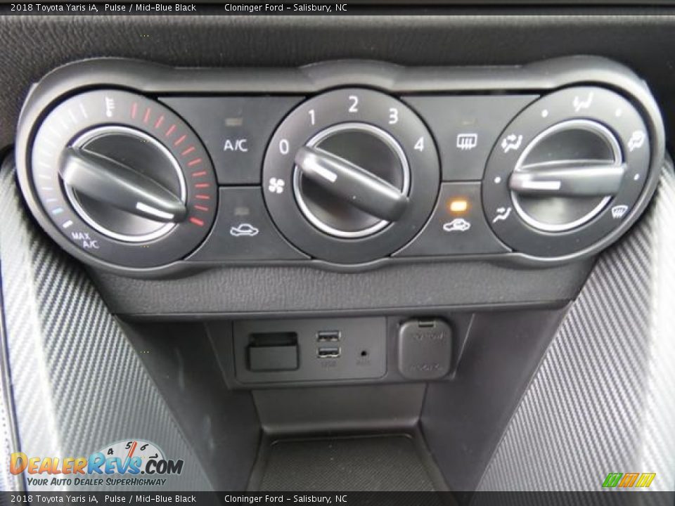 2018 Toyota Yaris iA Pulse / Mid-Blue Black Photo #17