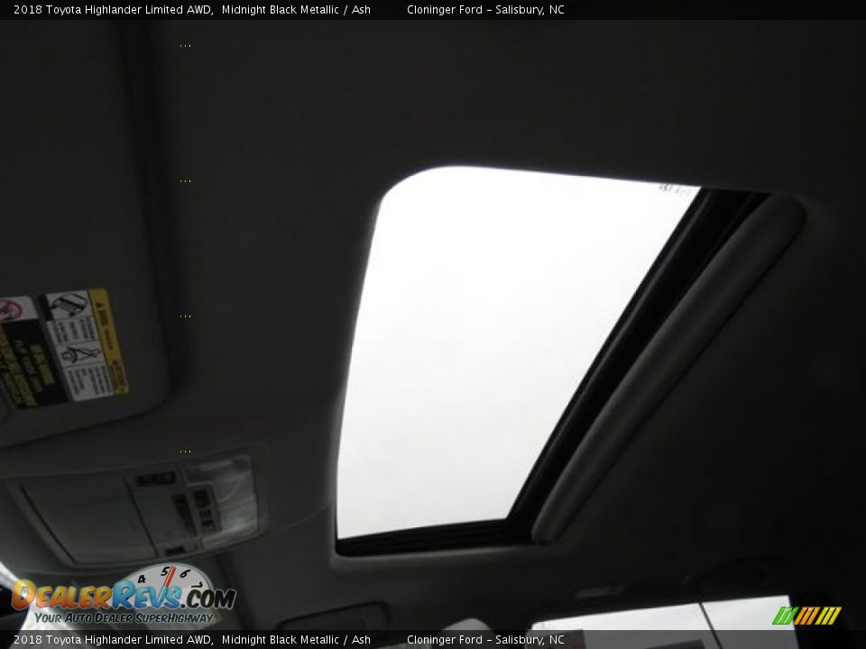 2018 Toyota Highlander Limited AWD Midnight Black Metallic / Ash Photo #12