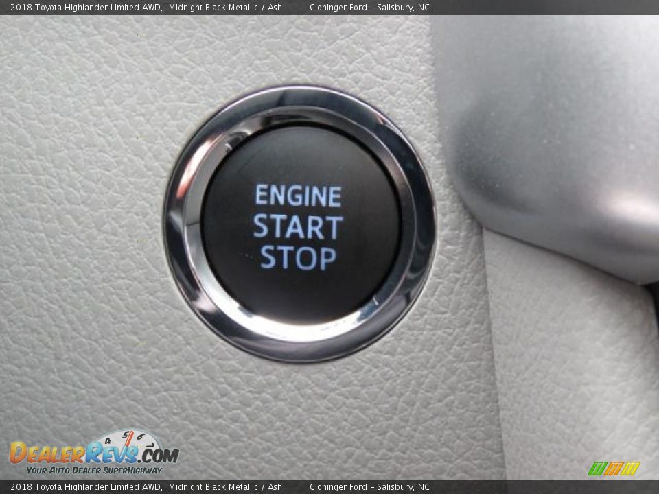 2018 Toyota Highlander Limited AWD Midnight Black Metallic / Ash Photo #19