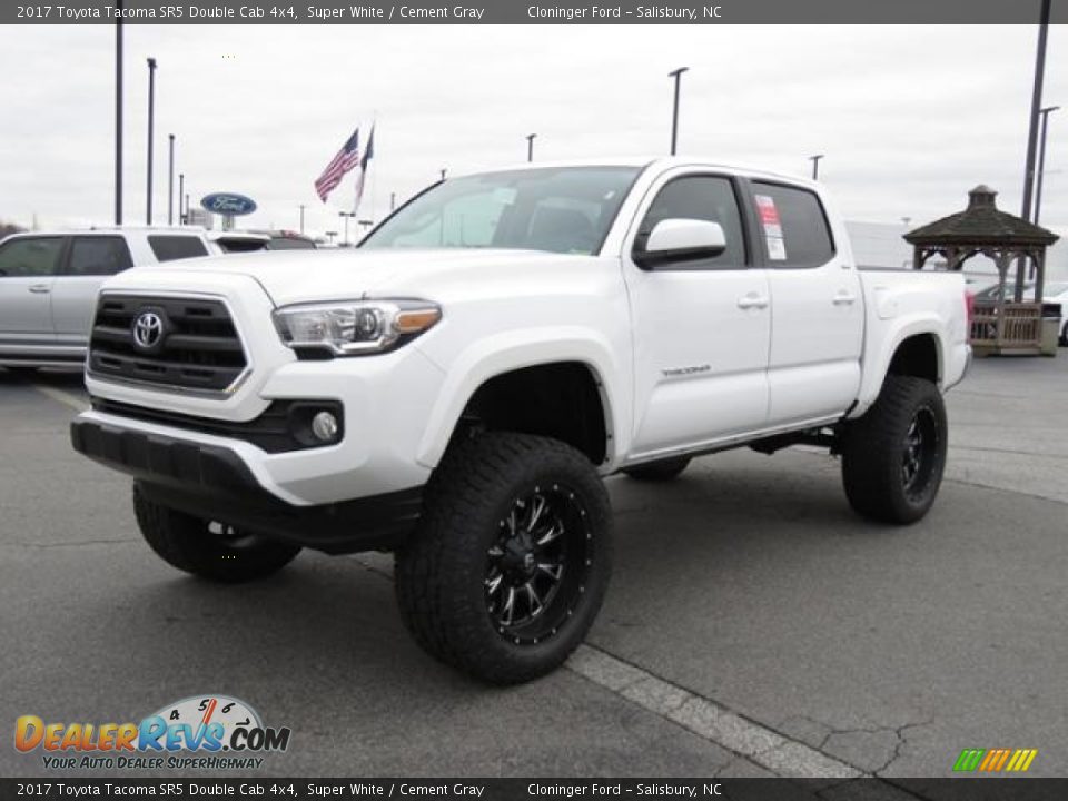 2017 Toyota Tacoma SR5 Double Cab 4x4 Super White / Cement Gray Photo #3