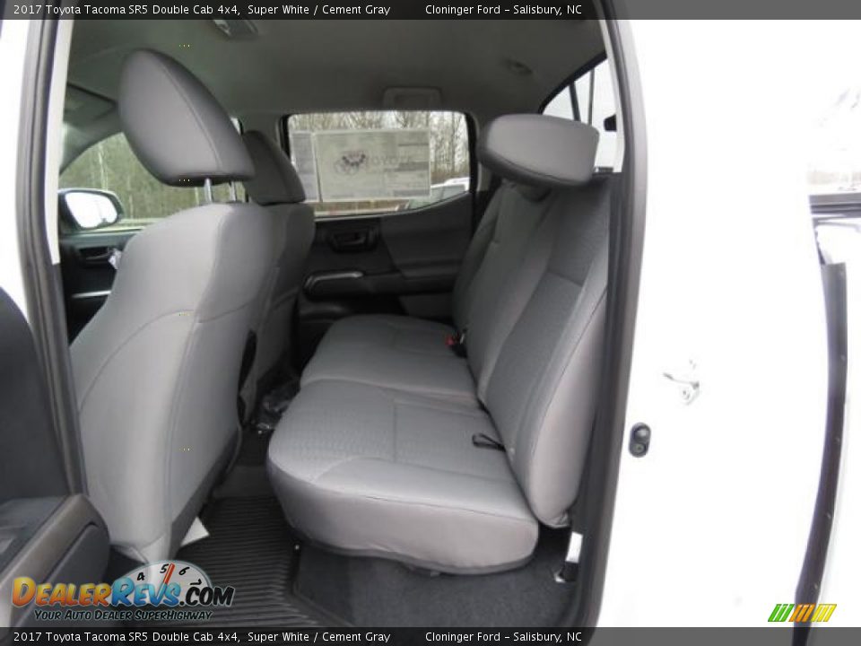 2017 Toyota Tacoma SR5 Double Cab 4x4 Super White / Cement Gray Photo #6