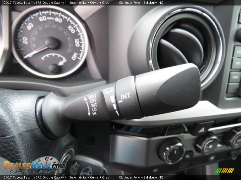 2017 Toyota Tacoma SR5 Double Cab 4x4 Super White / Cement Gray Photo #15