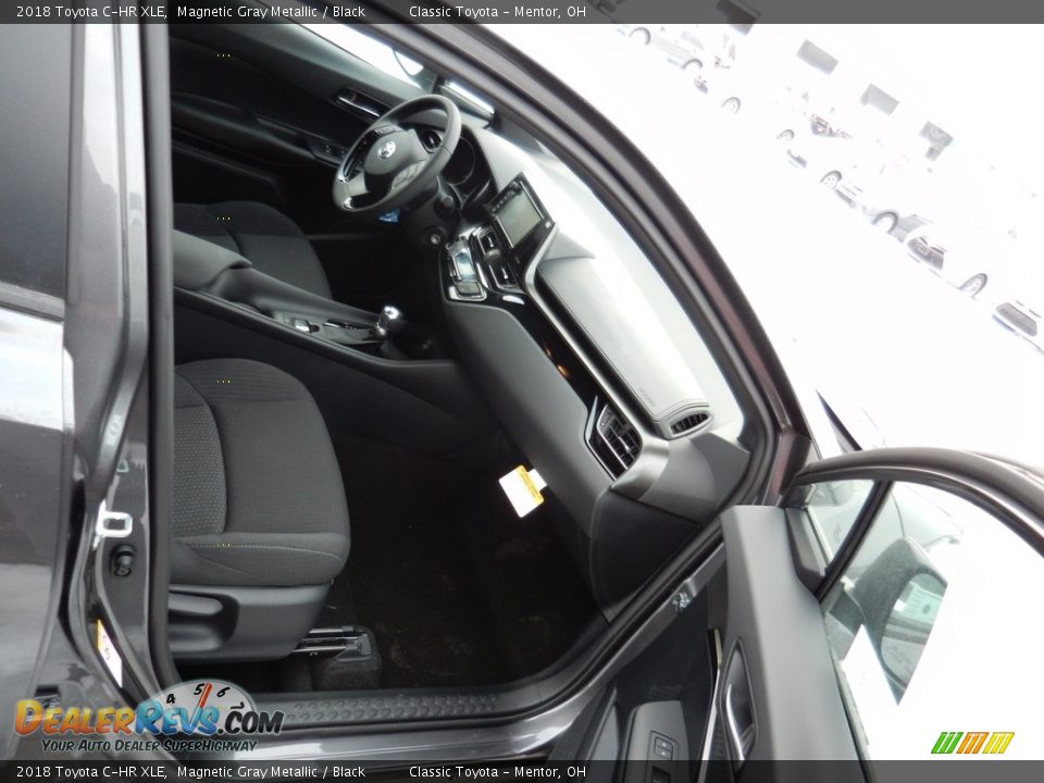 2018 Toyota C-HR XLE Magnetic Gray Metallic / Black Photo #2