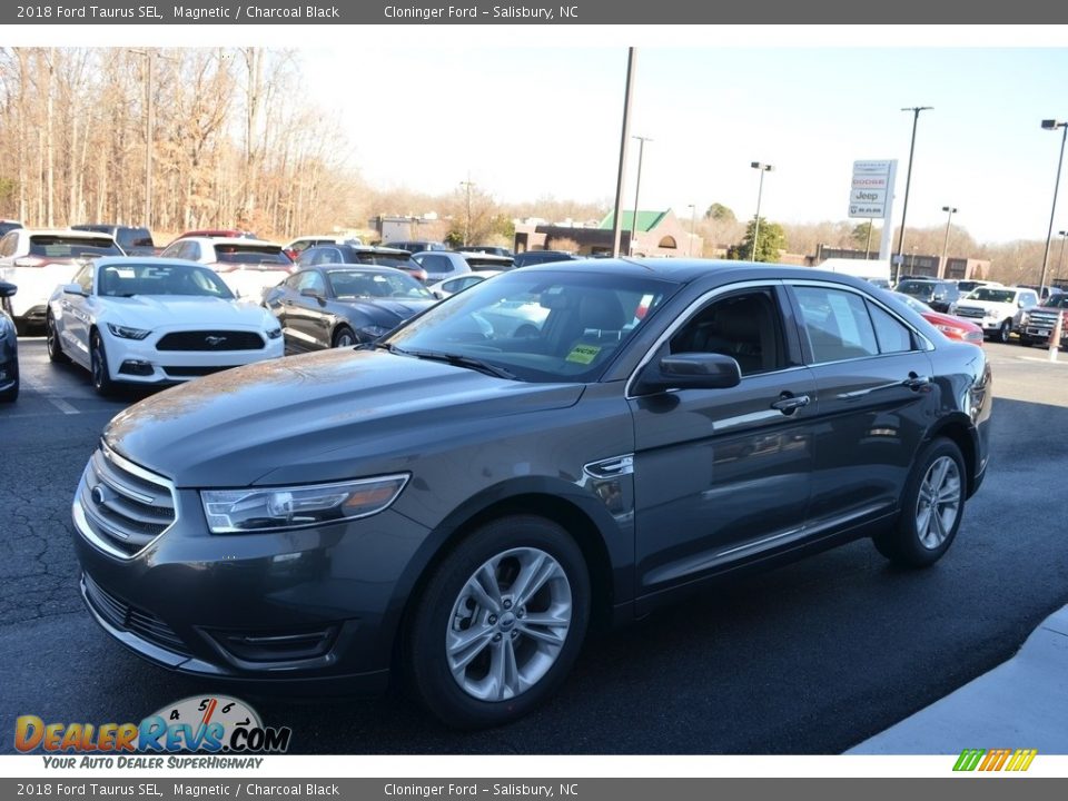 2018 Ford Taurus SEL Magnetic / Charcoal Black Photo #3